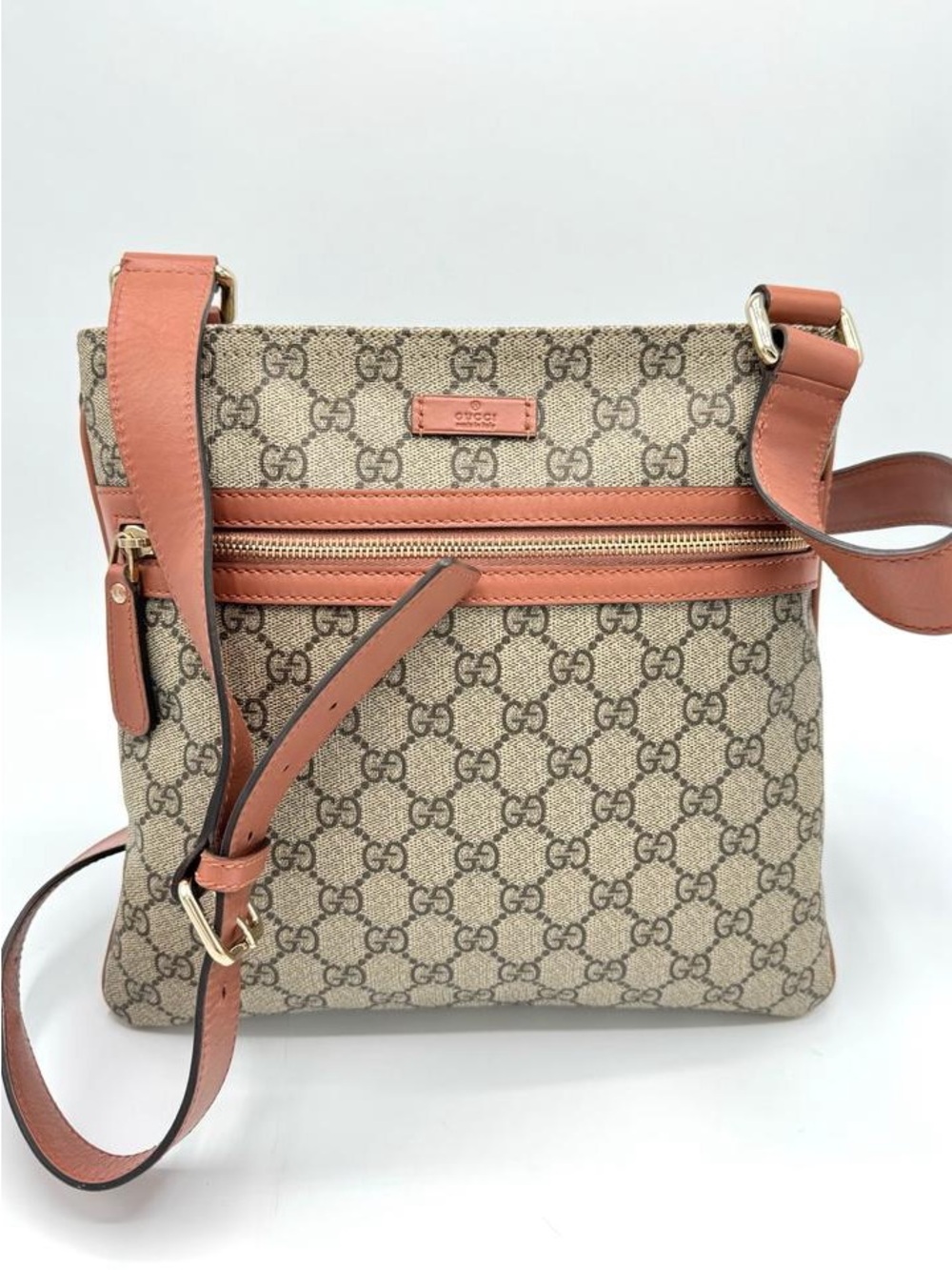 Gucci GG Supreme Messenger Crossbody- GOOD CONDITION
